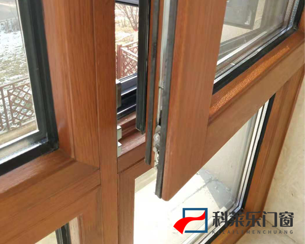 4D木纹断桥铝门窗